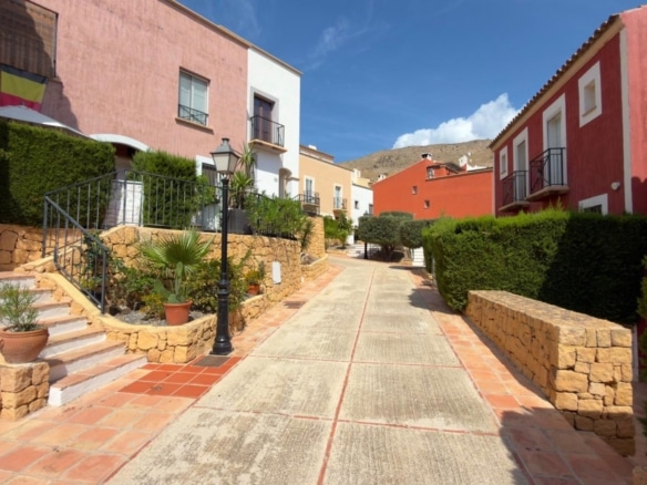 Casa con vistas al mar en Balcón de Finestrat de estilo mediterráneo