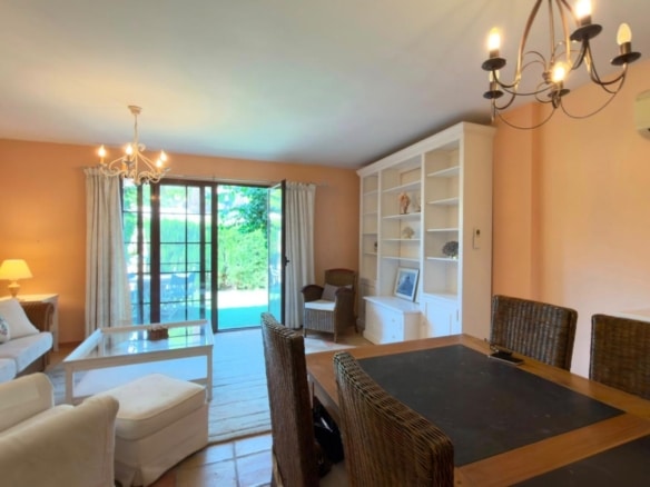 Casa con vistas al mar en Balcón de Finestrat de estilo mediterráneo