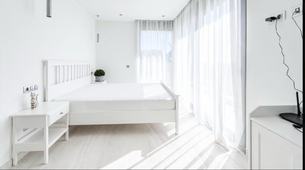 Villa contemporánea amueblada con piscina privada y vistas al mar en Sierra Cortina, Benidorm