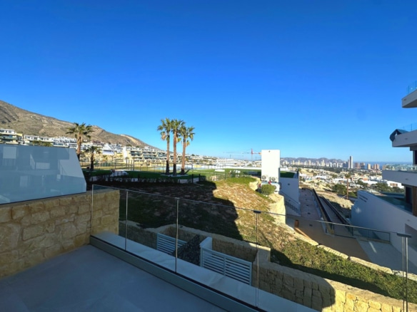 Dúplex moderno con vistas al mar en Terra Marina, Finestrat