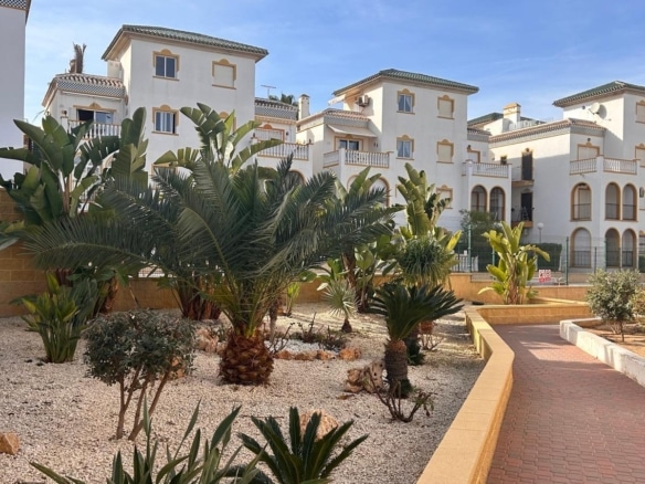 Bungalow reformado en Torre La Mata, Torrevieja<span class="ninja-ref-data" data-ref="A1150T" style="display:none;"></span>