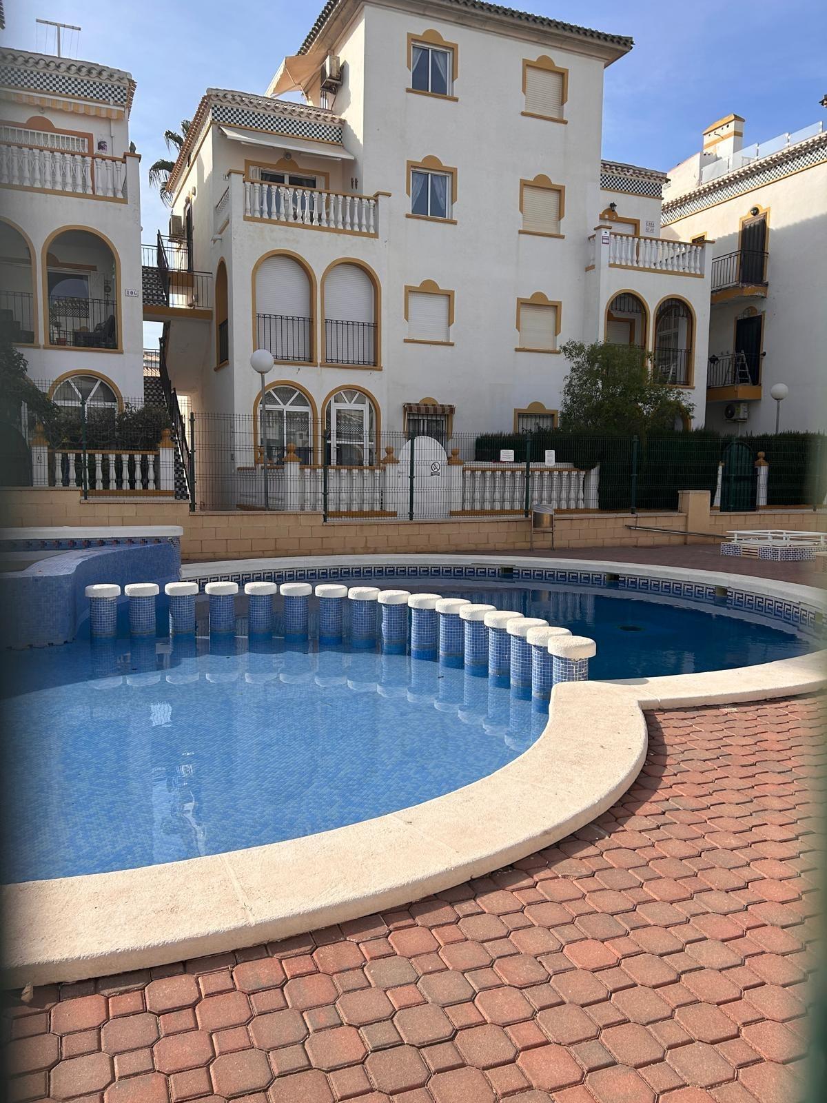 Bungalow reformado en Torre La Mata, Torrevieja