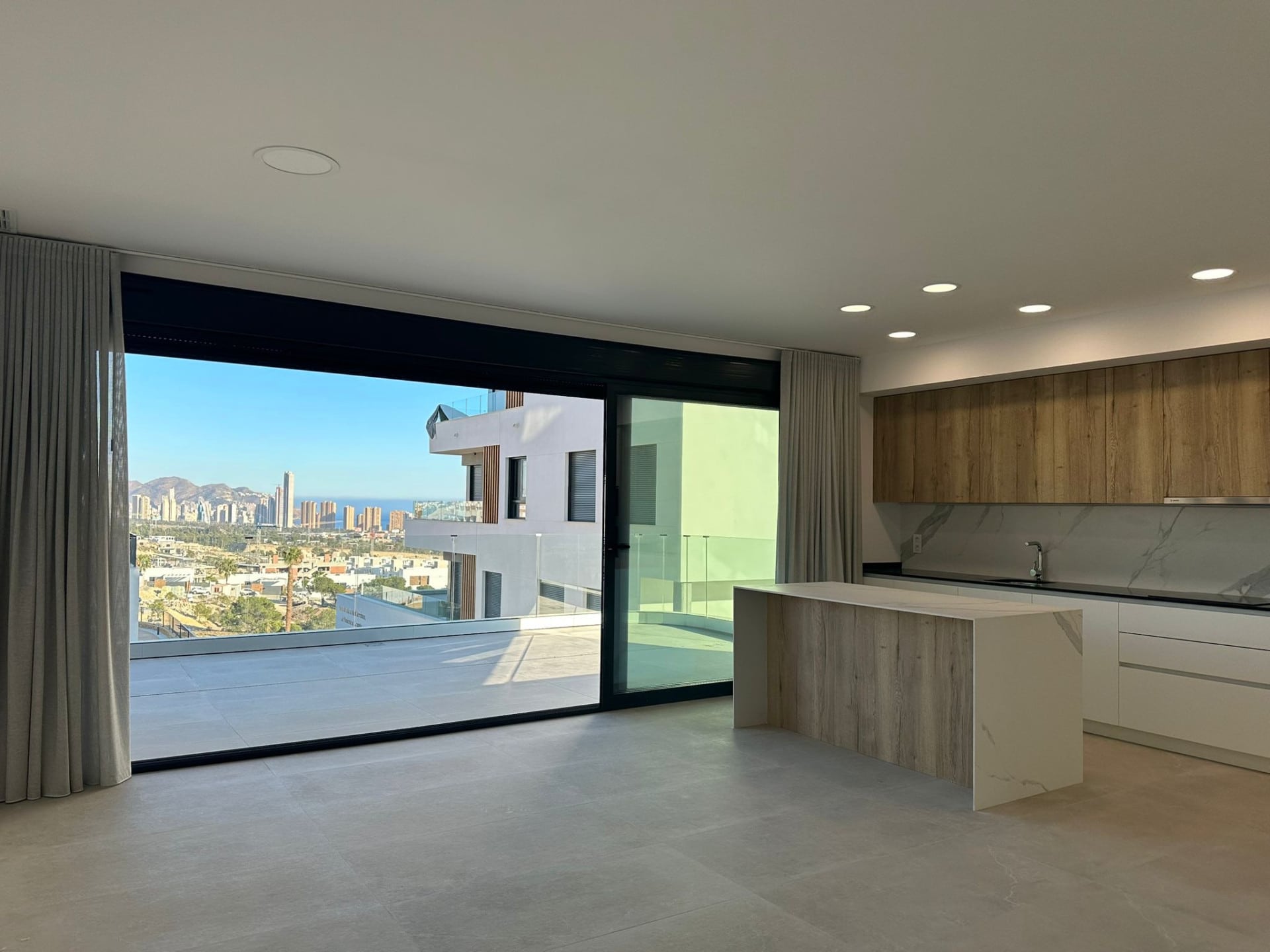 Dúplex moderno con vistas al mar en Terra Marina, Finestrat