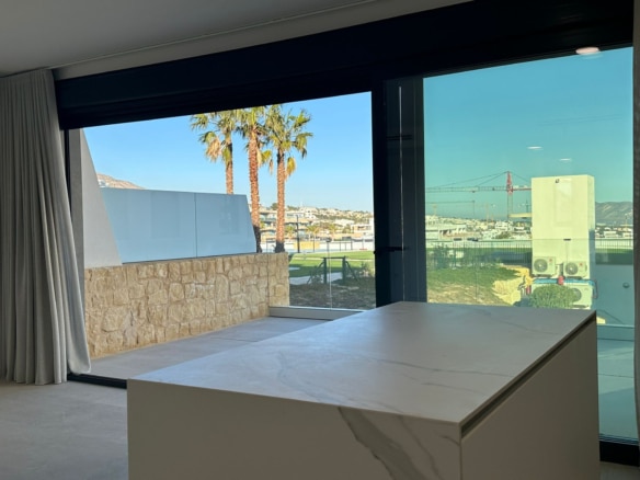 Dúplex moderno con vistas al mar en Terra Marina, Finestrat