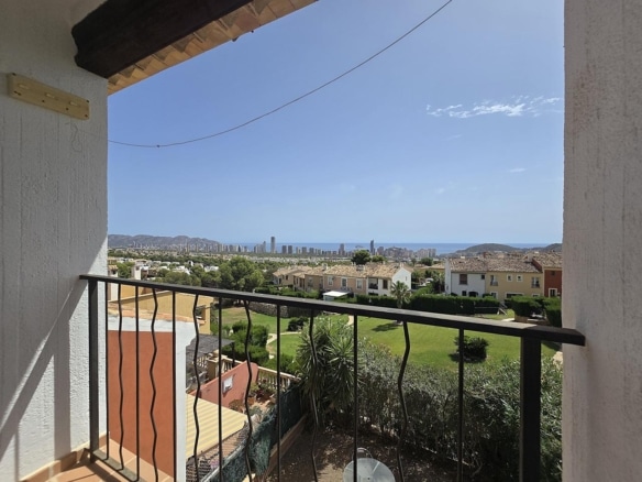 Adosado con vistas al mar en Golf Bahía, Finestrat