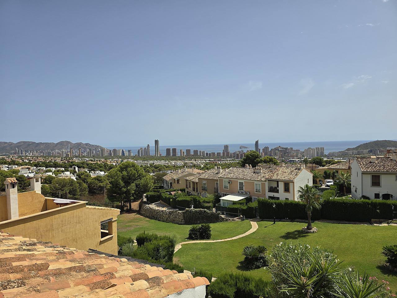 Adosado con vistas al mar en Golf Bahía, Finestrat