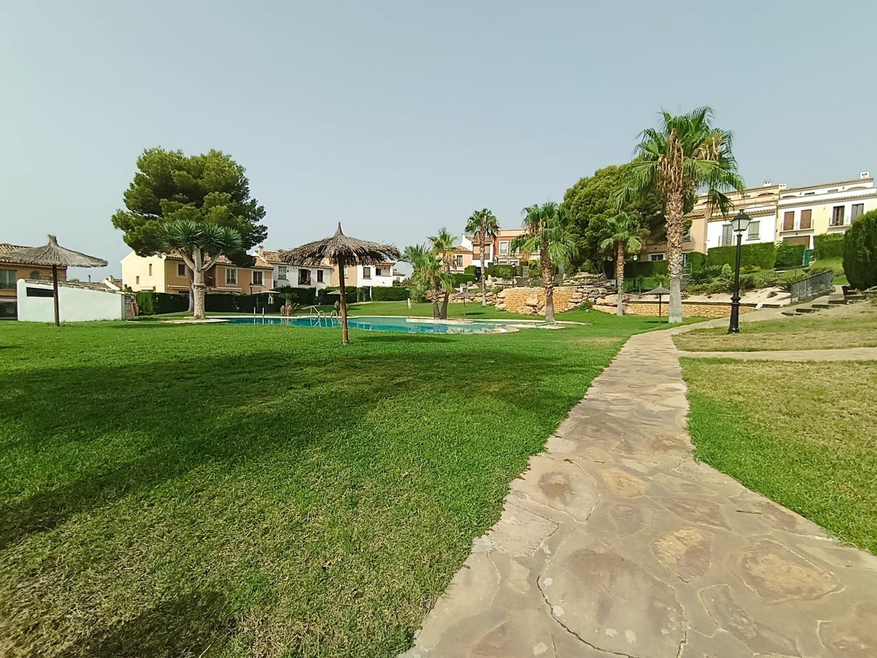 Adosado con vistas al mar en Golf Bahía, Finestrat