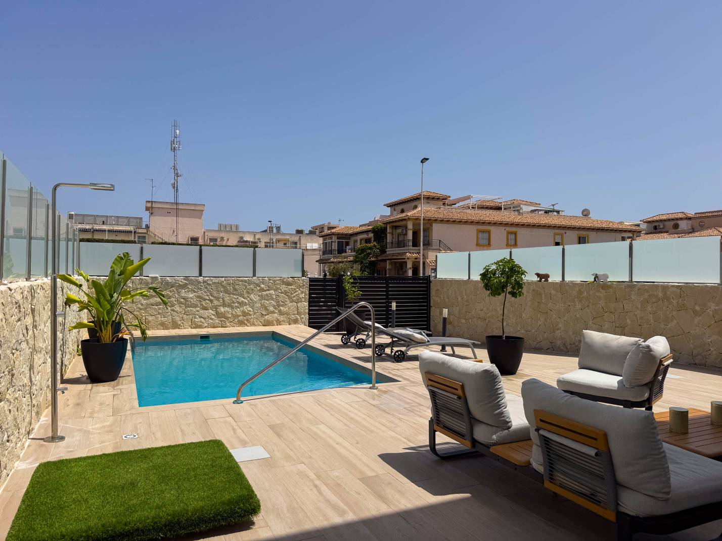 Villa en Punta Prima, Torrevieja cerca de la playa