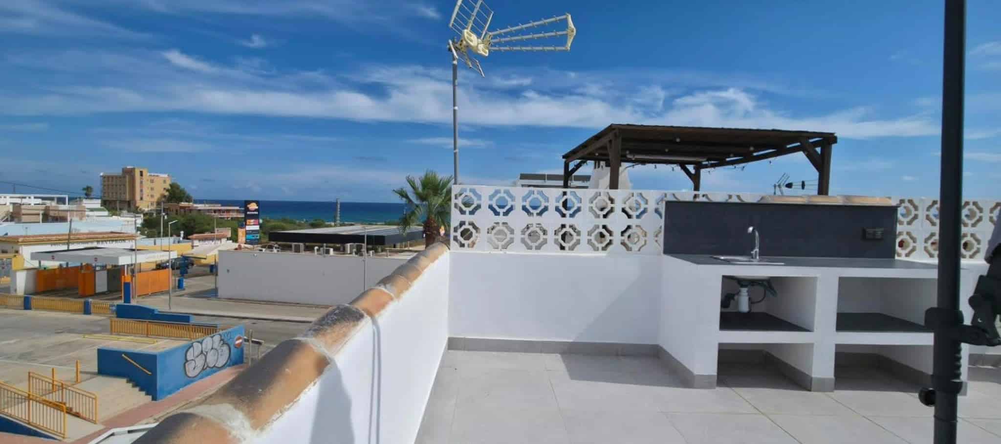 Bungalow reformado con vistas al mar en Torrevieja